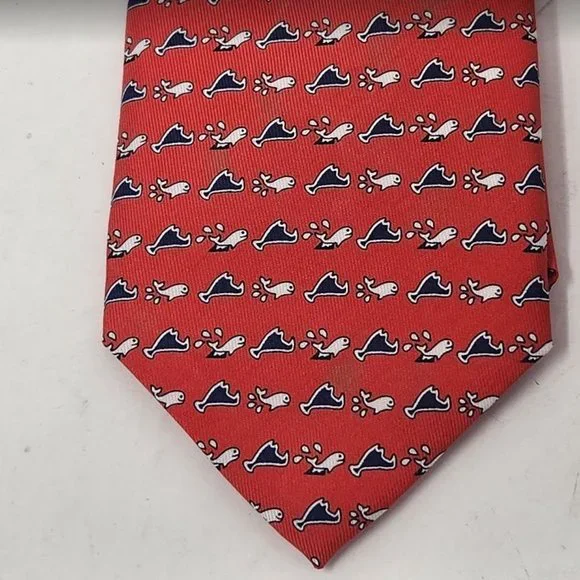 New men's Vineyard Vines The Original Tie with whale & fish in Sailors Red